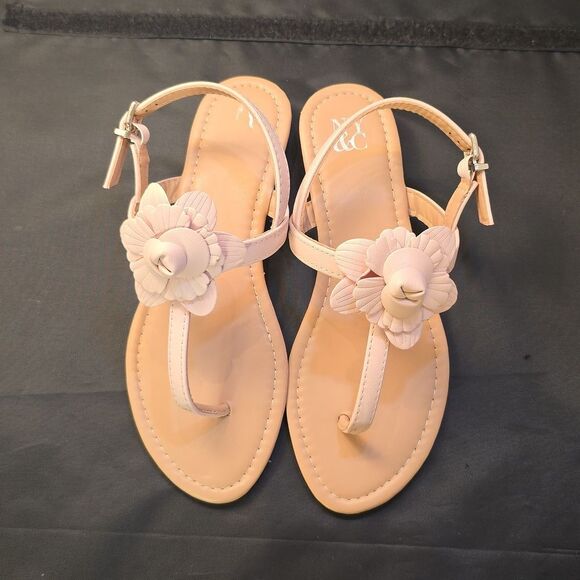BRAND NEW NY&C FLORAL DESIGN WOMENS THONG SANDALS - Picture 3 of 14